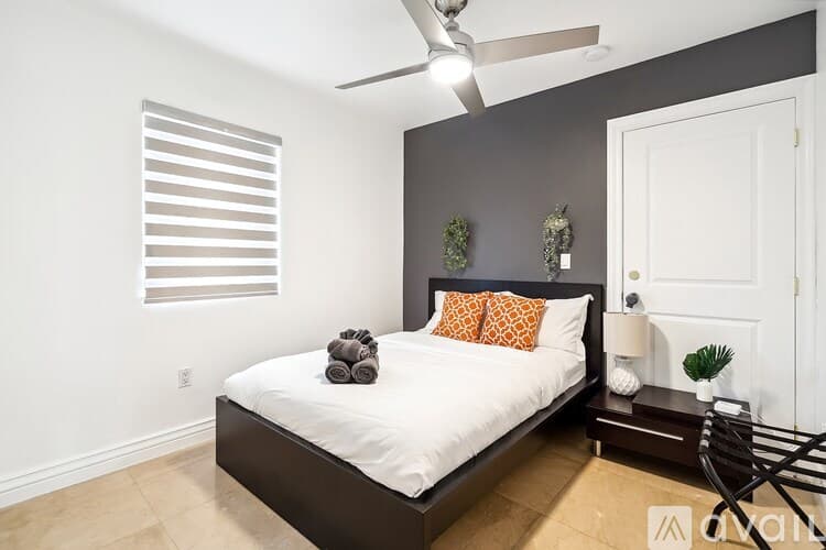 Miami House: 7350 SW 31st St