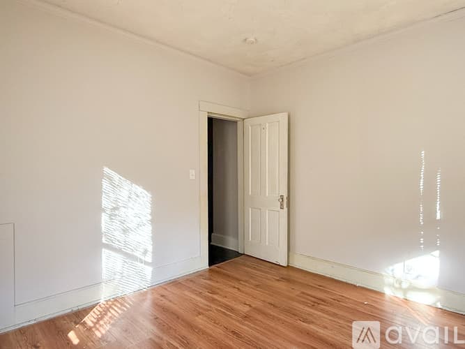 Nelsonville Apartment: 301 Fort Street