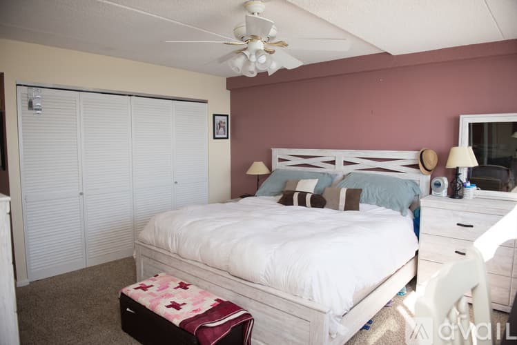 Ocean City Condo: 10300 Coastal Highway