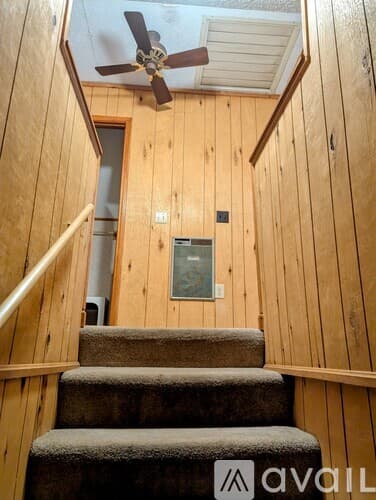 Dillard House: 729 Chalet Village Dr
