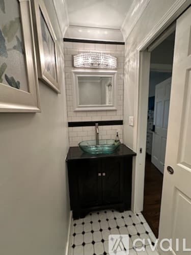 Atlanta House: 2225 Beecher Cir SW Blue