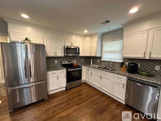Atlanta House: 2225 Beecher Cir SW Blue