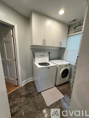 Atlanta House: 2225 Beecher Cir SW Blue