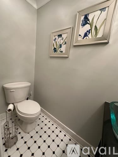 Atlanta House: 2225 Beecher Cir SW Blue