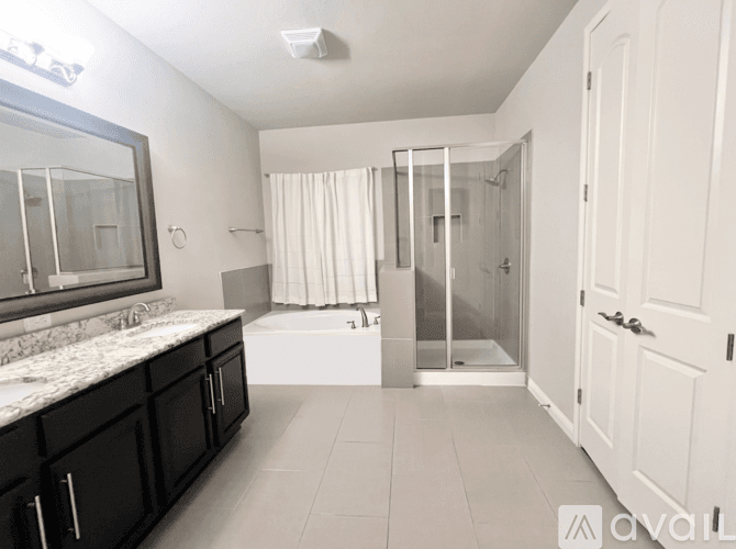 Lakeway House: 102 Waverly Spire Court