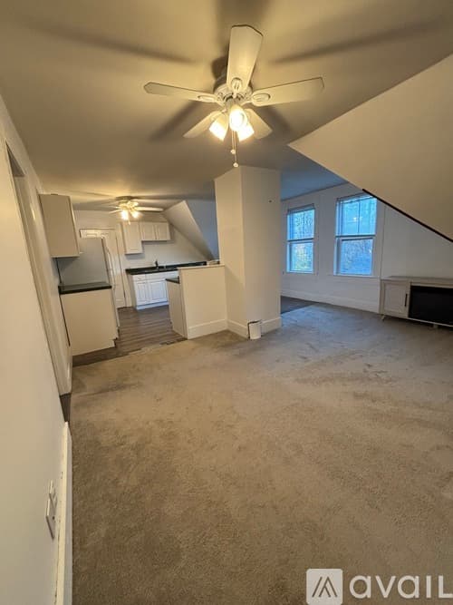 Exeter Apartment: 32 Lincoln Street