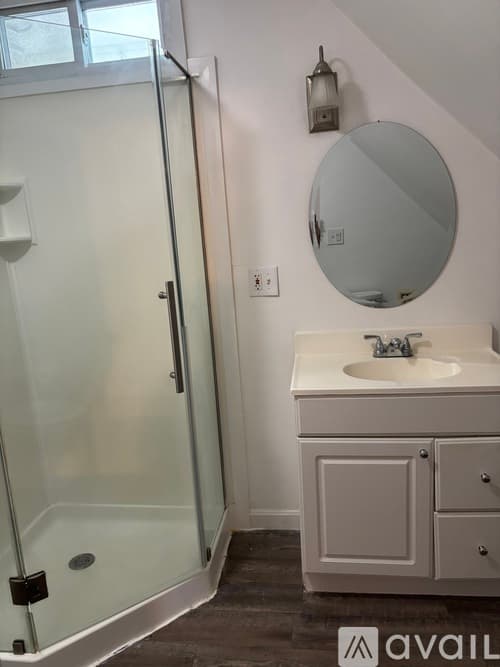 Exeter Apartment: 32 Lincoln Street