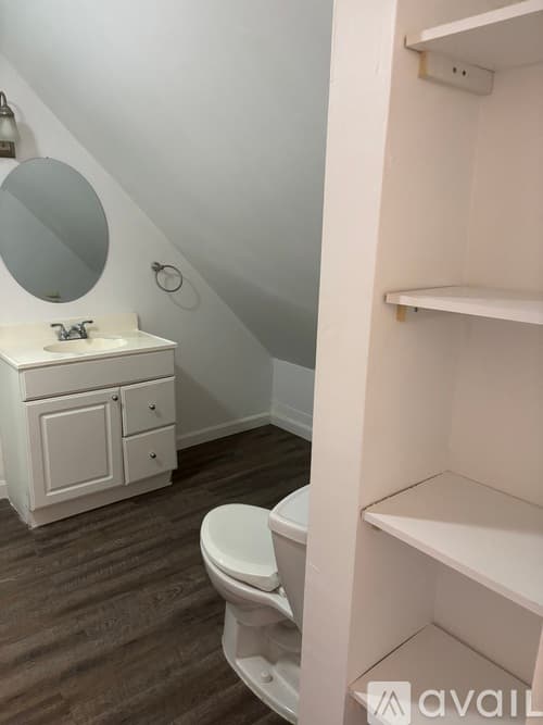 Exeter Apartment: 32 Lincoln Street