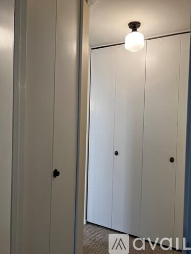 Stratford Condo: 235 Henry Ave