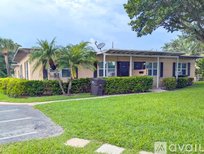 West Palm Beach Apartment: 421 Revere Rd
