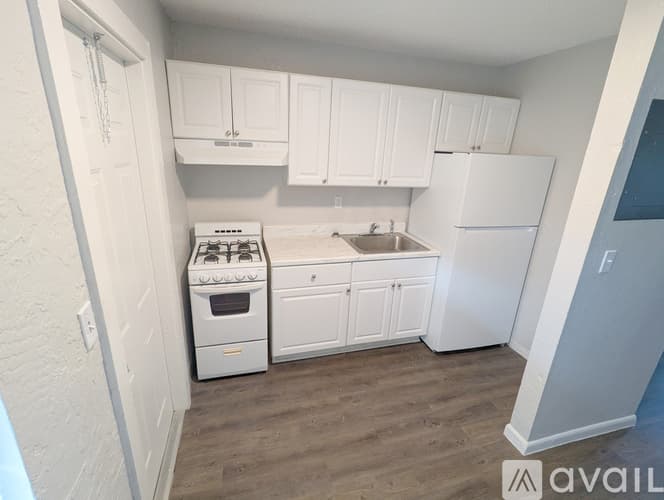 West Palm Beach Apartment: 421 Revere Rd