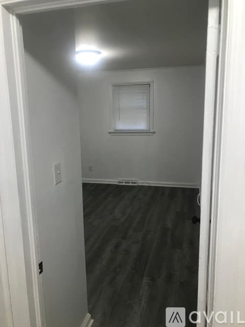 Kinston House: 604 E Highland Ave