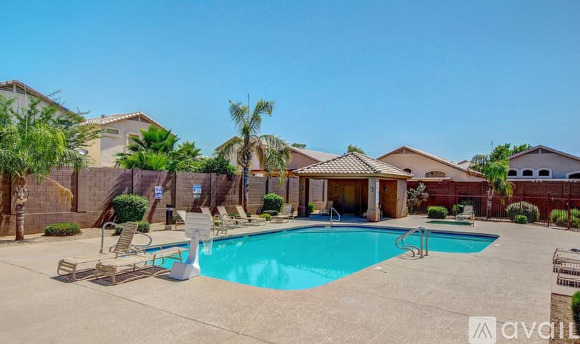 Mesa House: 514 S Labelle