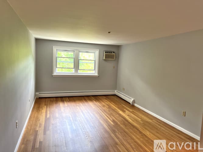 Westborough Apartment: 45 Maynard Street