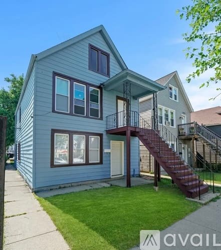 Chicago Apartment: 4322 South Mozart Street