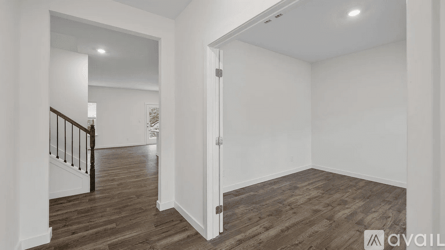 Cleveland House: 3111 Highline Dr