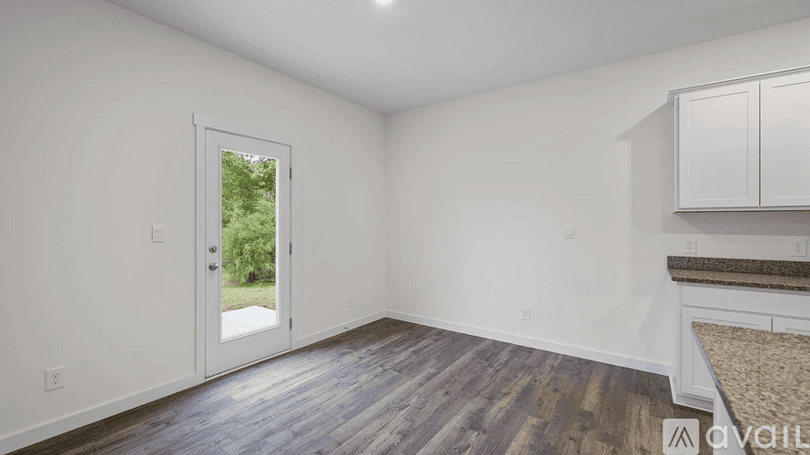 Cleveland House: 3111 Highline Dr