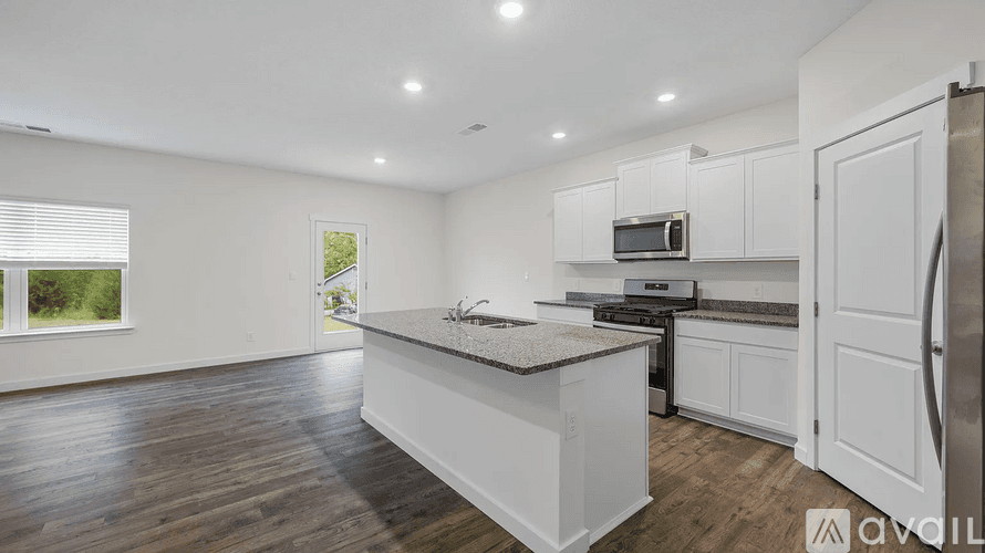 Cleveland House: 3111 Highline Dr