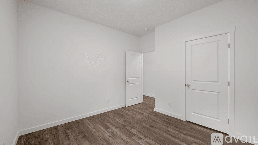 Cleveland House: 3111 Highline Dr
