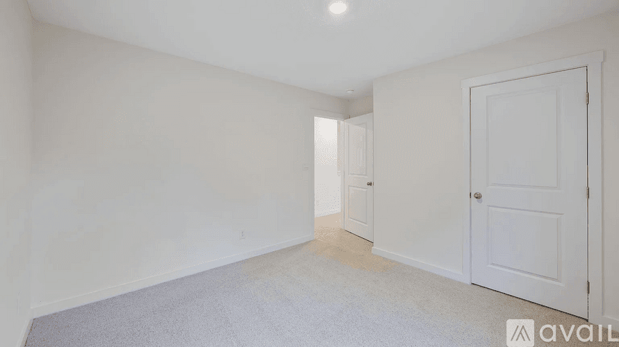 Cleveland House: 3111 Highline Dr
