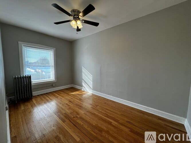 Chicago Apartment: 4904 N St Louis Ave