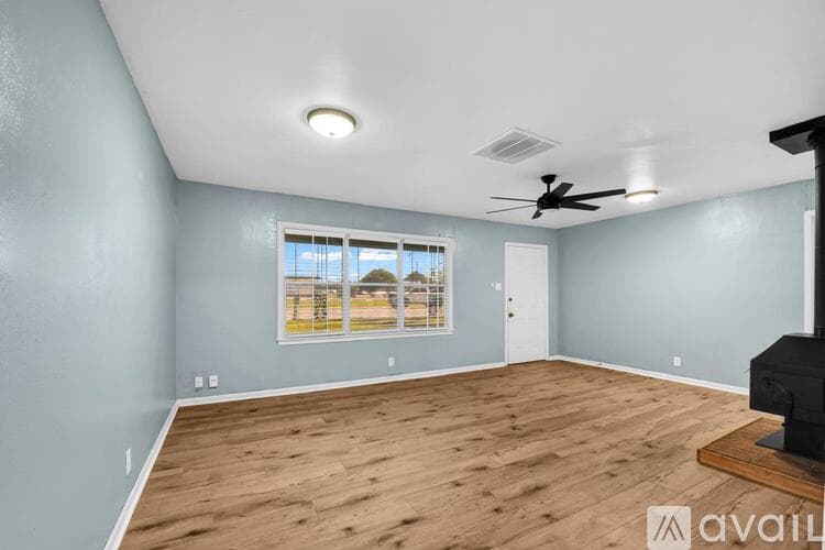 Fort Worth House: 3905 Dakota Trail