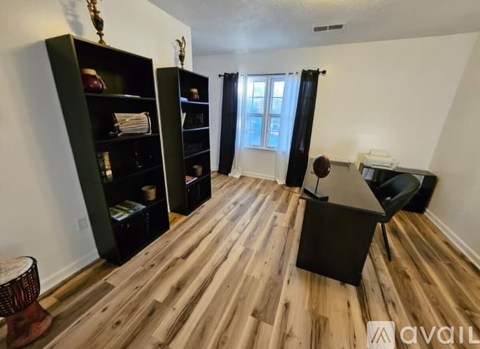 Memphis House: 2750 Tangbourne Drive