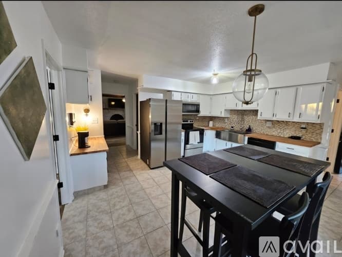 Memphis House: 2750 Tangbourne Drive