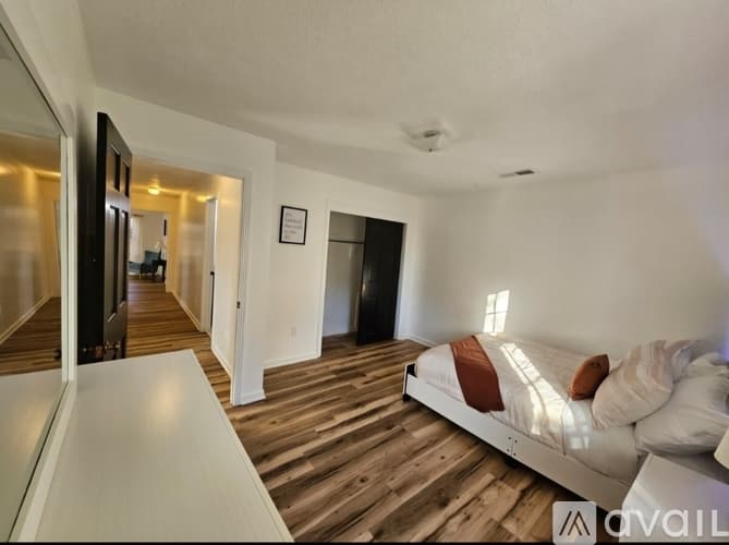 Memphis House: 2750 Tangbourne Drive