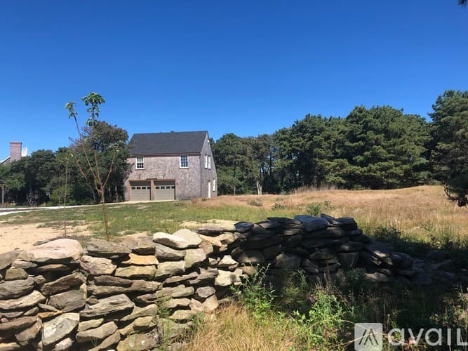 Nantucket Apartment: 14 Brewster Road