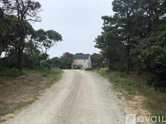 Nantucket Apartment: 14 Brewster Road