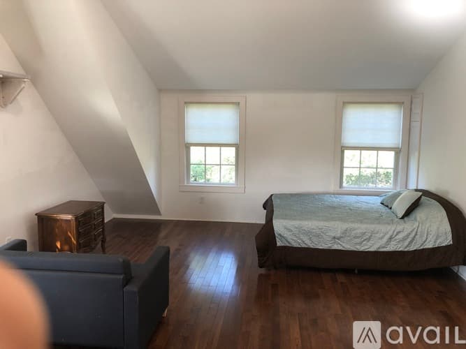 Nantucket Apartment: 14 Brewster Road