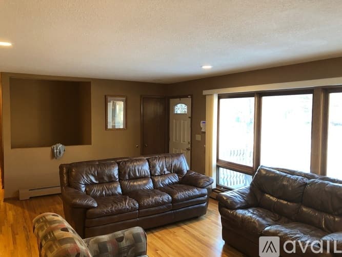 Minneapolis House: 5101 Valley View Rd
