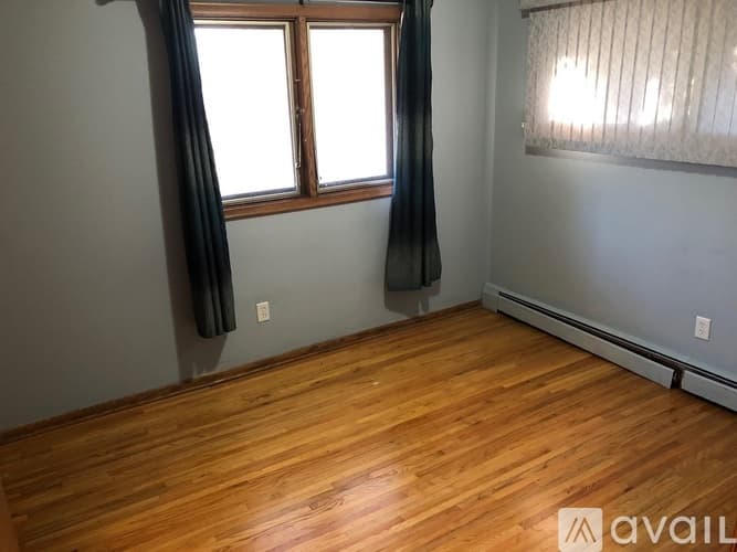 Minneapolis House: 5101 Valley View Rd