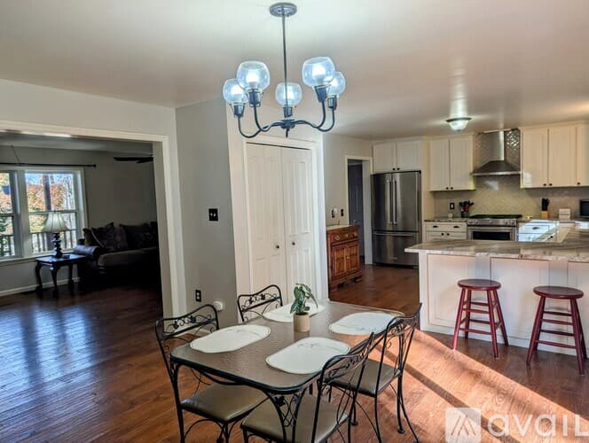 Rabun Gap House: 25 Silver Maple Ln