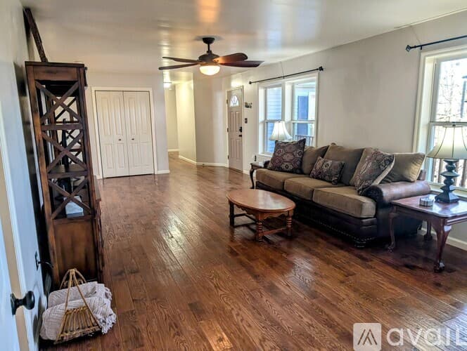 Rabun Gap House: 25 Silver Maple Ln