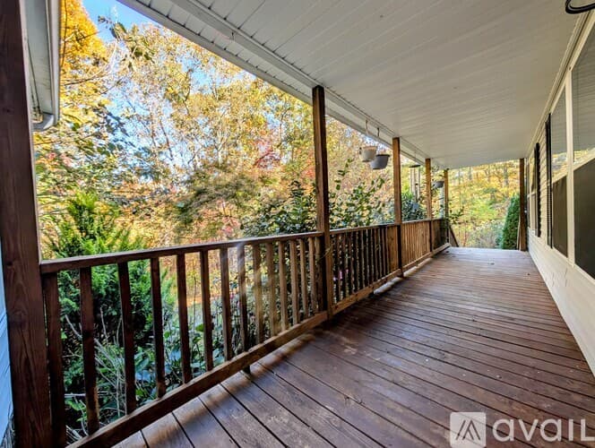 Rabun Gap House: 25 Silver Maple Ln