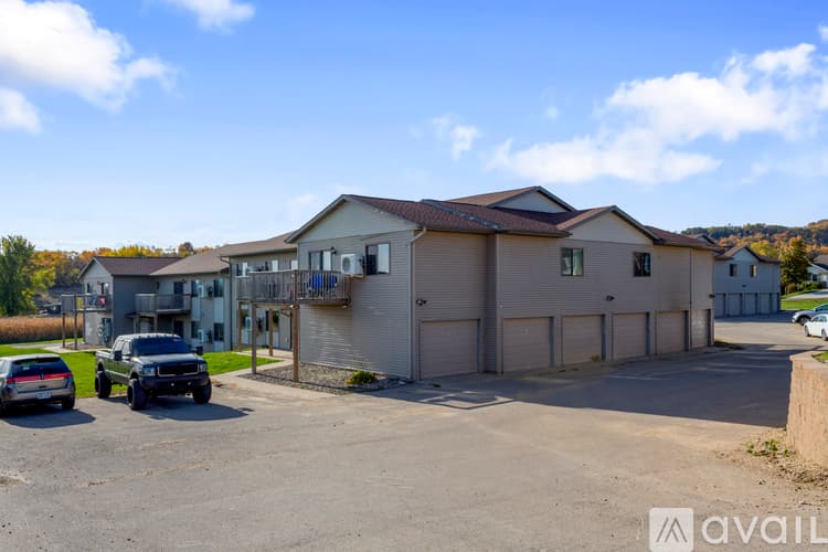 Galesville Apartment: 16210 Ridgeview Dr