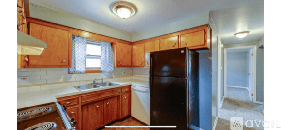 Bartlett Apartment: 275 Wayne Court