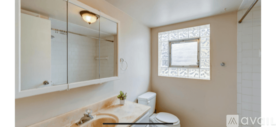 Bartlett Apartment: 275 Wayne Court