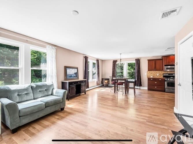 Hampden House: 86 Thresher Road