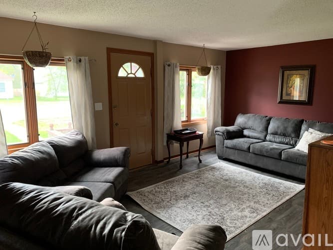 Bemidji House: 708 Mississippi Ave NW