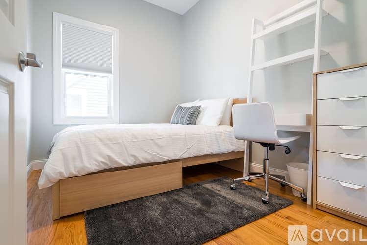 Cambridge Apartment: 11 Plymouth St