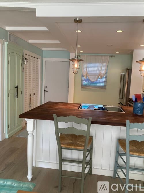 Boca Raton Condo: 5900 Northeast 7th Avenue