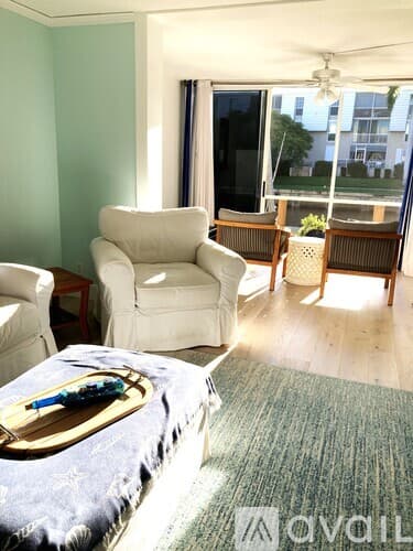 Boca Raton Condo: 5900 Northeast 7th Avenue