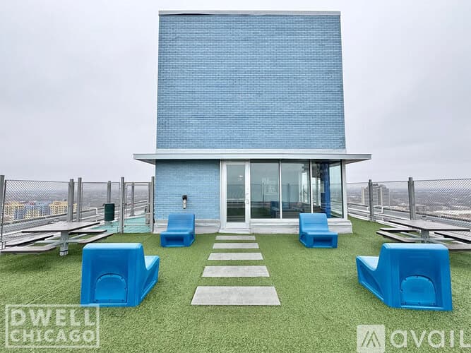 Chicago Apartment: 5650 N Sheridan Rd