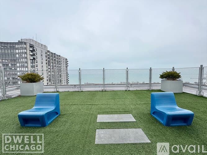 Chicago Apartment: 5650 N Sheridan Rd