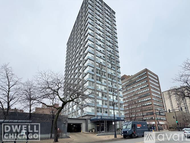 Chicago Apartment: 5650 N Sheridan Rd