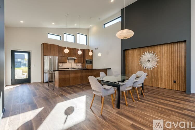 North Mankato House: 11 S Pointe Ct