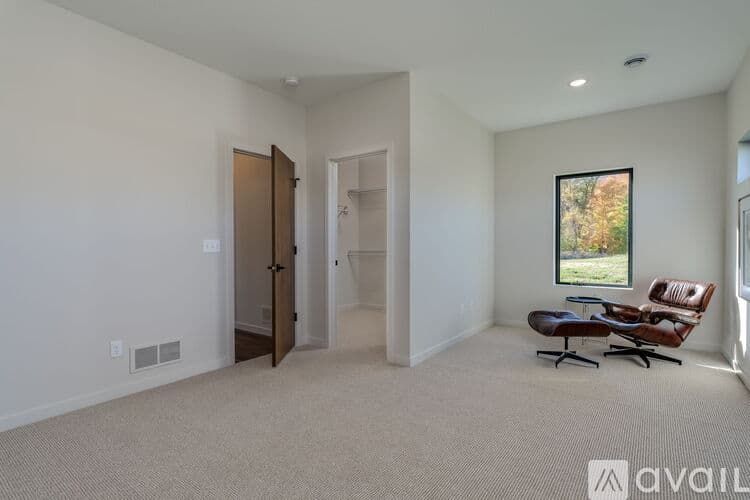 North Mankato House: 11 S Pointe Ct